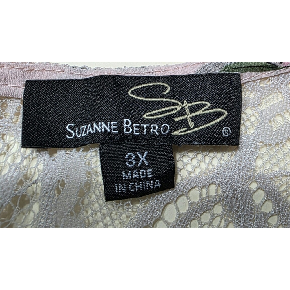 Suzanne Betro Light Pink Floral and Lace Top Size 3X - Picture 8 of 9